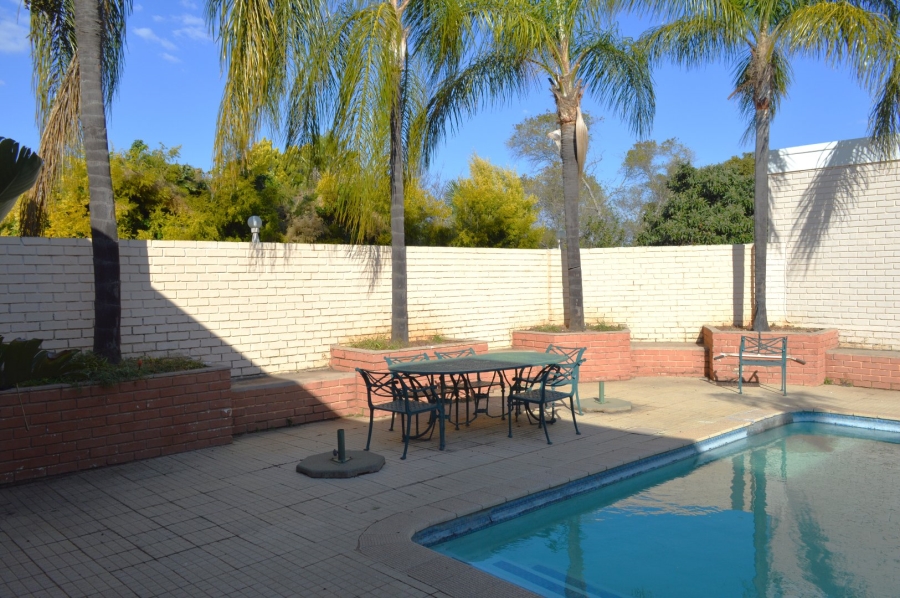 3 Bedroom Property for Sale in Wilkoppies North West